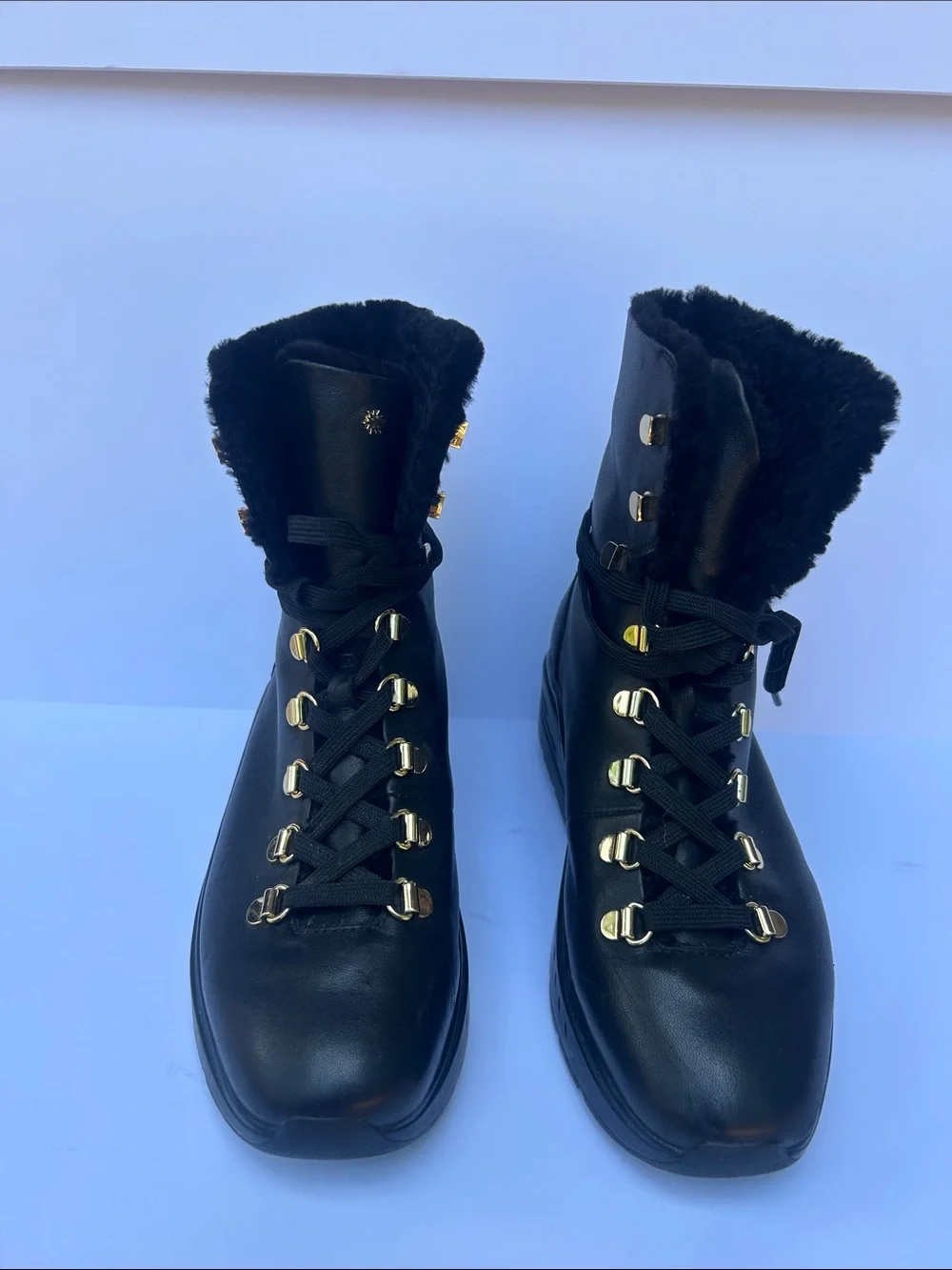 Stuart Weitzman excellent preowned